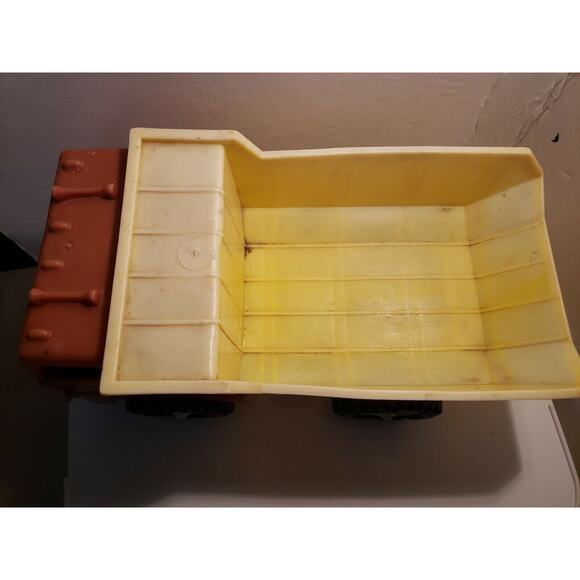 Vintage Gay Toys 12" plastic Dump Truck 620 brown/yellow Goodyear Tracker - Picture 2 of 8